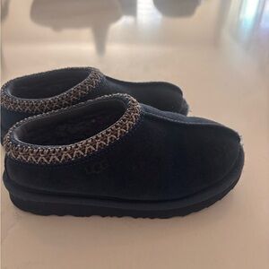 UGG Dark Blue Baby Booties with Knit Trim